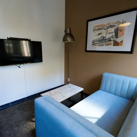 מלון דירות Plantage Garden 3*