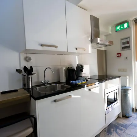 Plantage Garden מלון דירות